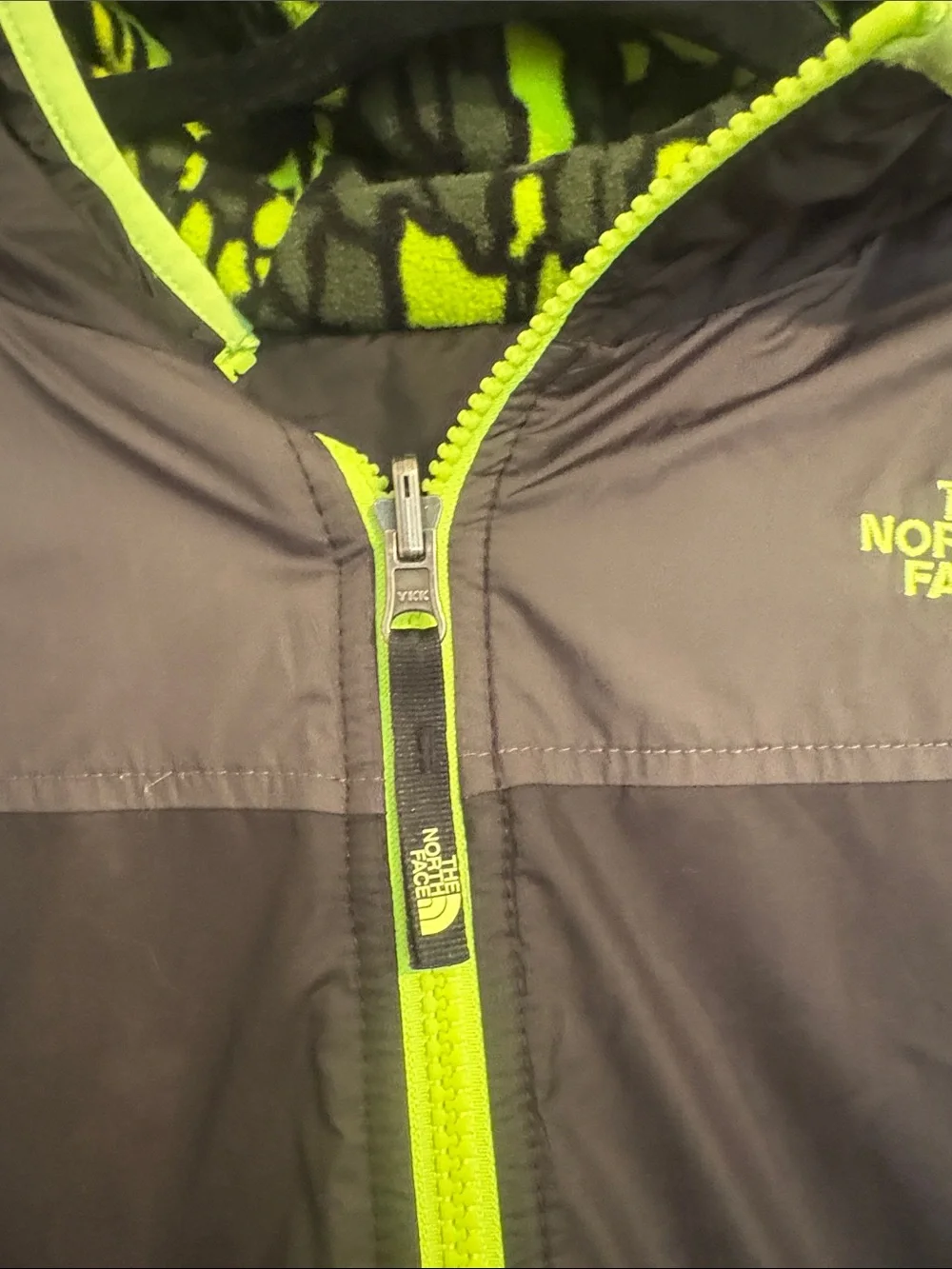 The North Face Black & Neon Green Patterned Puffer Jacket reversible size XL